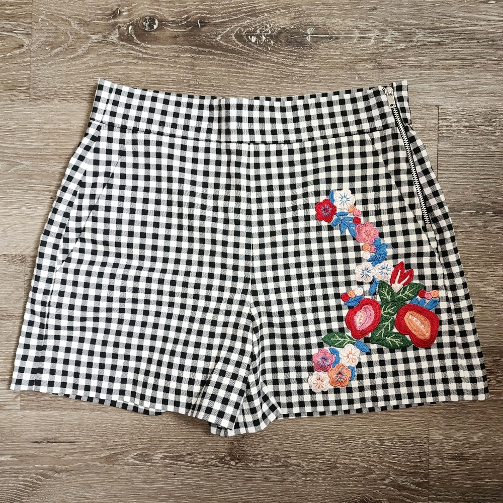 Zara Black and White Skirt Size M